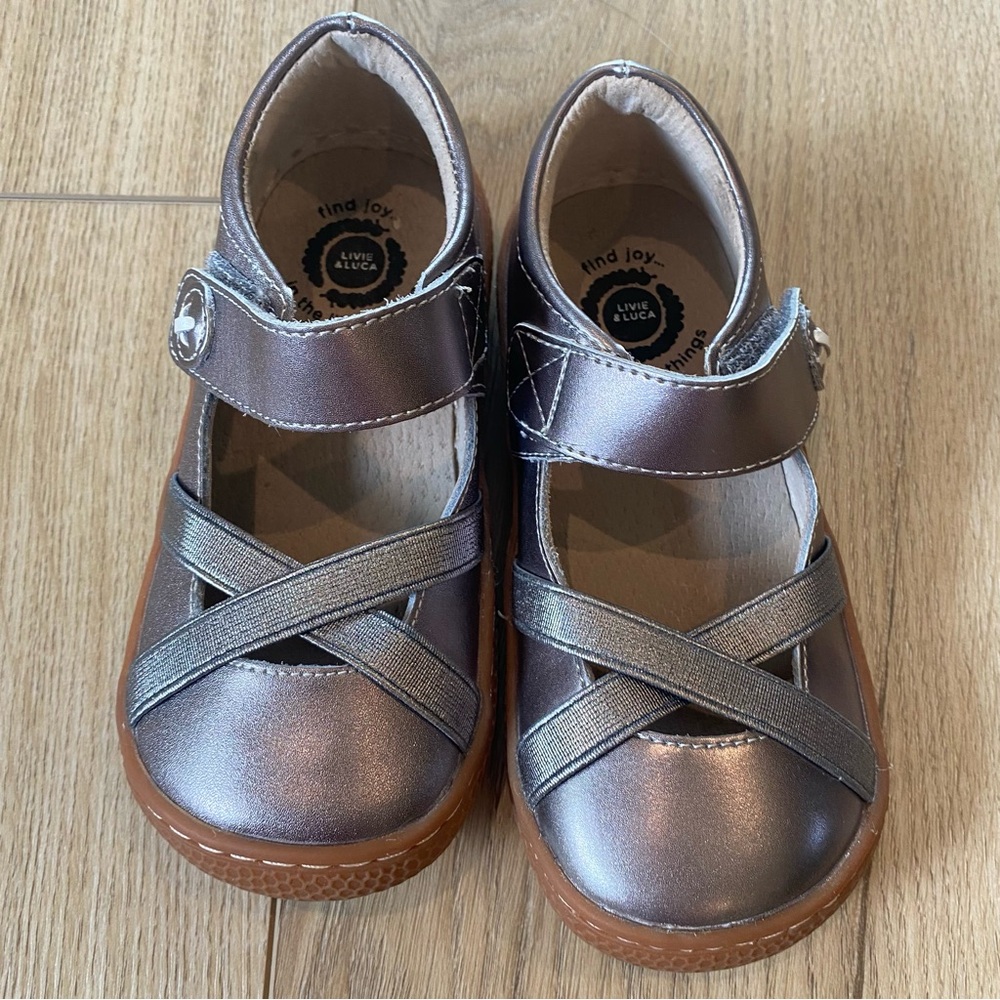 Livie & Luca Girls Flats Size 10